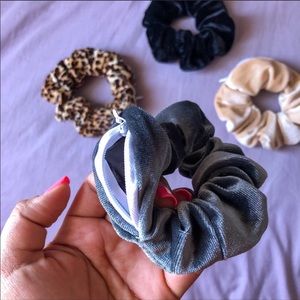 Hidden Pocket Scrunchie- Grey